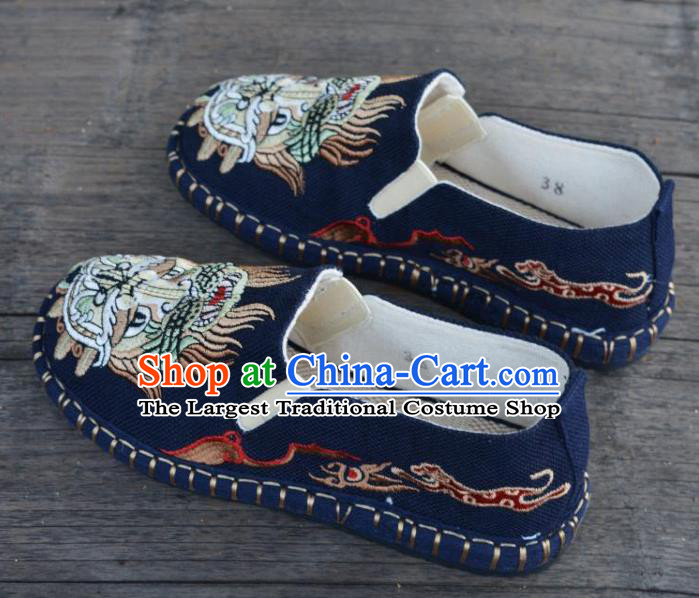 Traditional Chinese Martial Arts Embroidered Lion Shoes Handmade Navy Flax Shoes National Multi Layered Cloth Shoes for Men