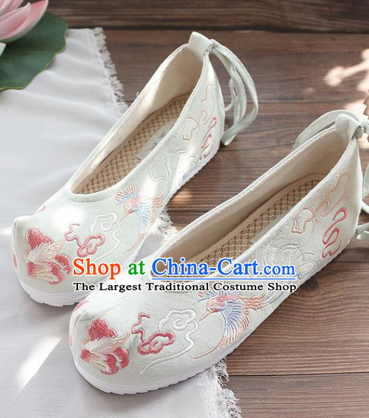 Traditional Chinese Embroidered Cloud Phoenix Green Shoes Handmade Cloth Shoes National Cloth Shoes for Women