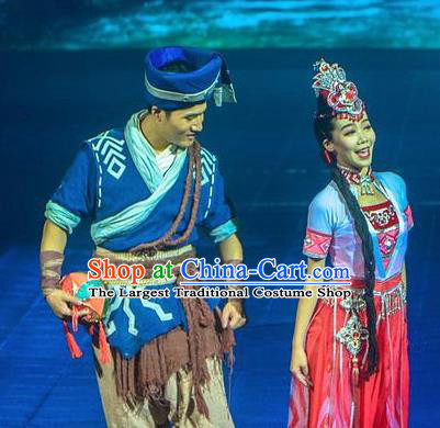 Chinese The Romantic Show of Guilin Zhuang Nationality Stage Show Dance Costumes for Women for Men