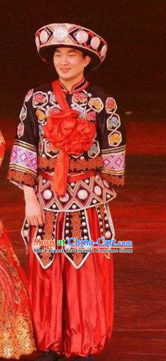 Chinese Charm Xiangxi Tujia Nationality Wedding Clothing Stage Performance Dance Costume for Men