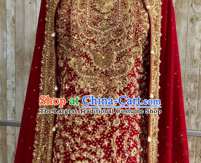 South Asia Pakistan Hui Nationality Islam Bride Red Costumes Traditional Pakistani Wedding Luxury Embroidered Dress for Women