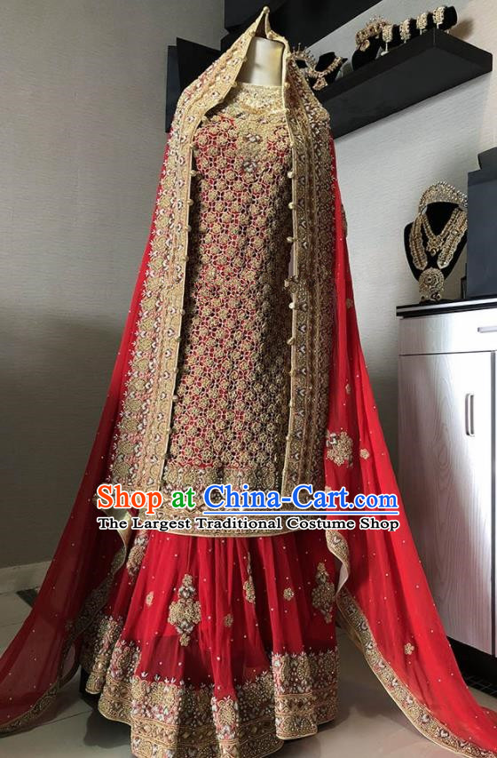 Asian  Indian Court Queen Embroidered Red Wedding Dress Traditional   India Hui Nationality Bride Costumes for Women