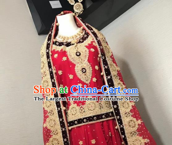 South Asia Pakistan Court Queen Wedding Embroidered Red Dress Traditional Pakistani Hui Nationality Islam Bride Costumes for Women