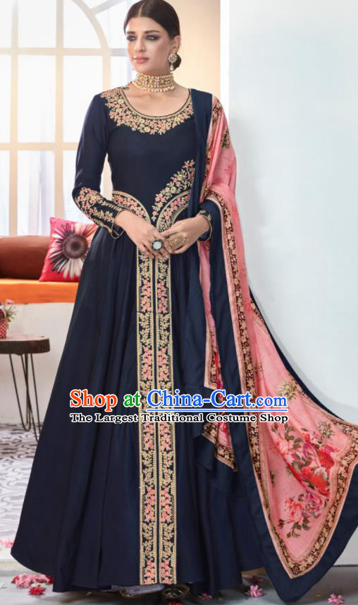 Asian Indian Festival Embroidered Navy Taffeta Dress India Bollywood Traditional Lehenga Court Costumes for Women