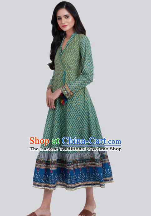 Asian Indian Bollywood Green Dress India Traditional Costumes for Women