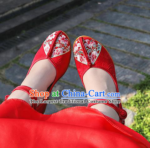 Chinese National Red Embroidered Shoes Traditional Hanfu Shoes Opera Shoes Wedding Bride Shoes for Women