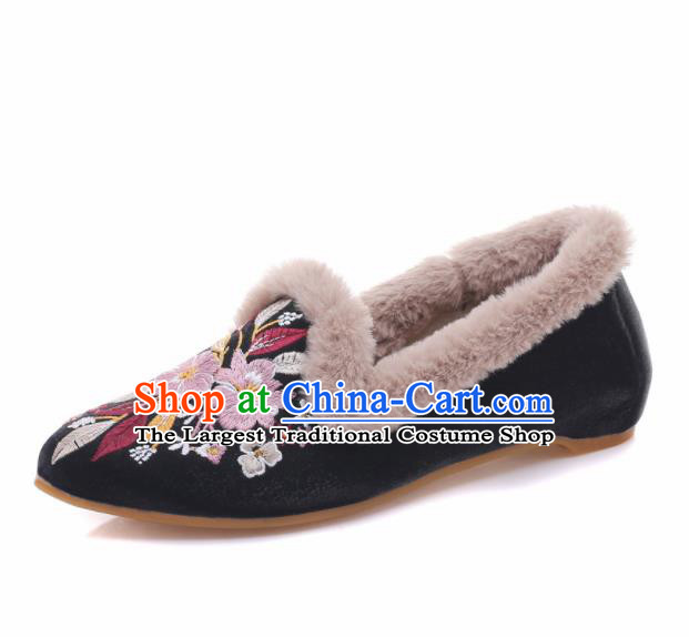Traditional Chinese National Winter Shoes Embroidered Black Shoes Hanfu Shoes for Women