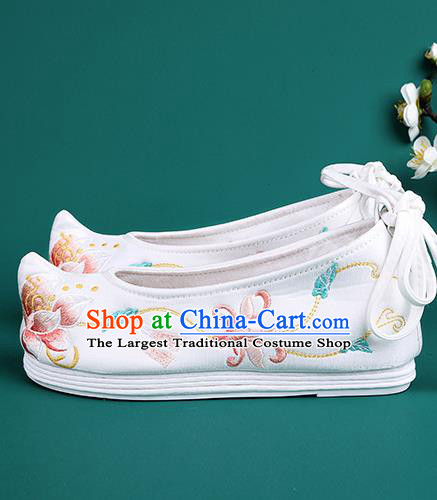 Chinese Traditional Winter Embroidered White Shoes Hanfu Shoes Princess Shoes for Women