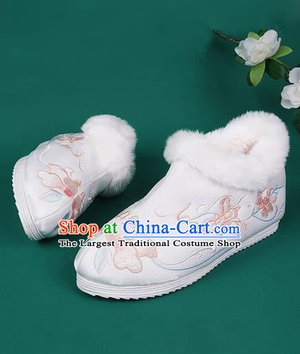 Chinese Traditional Winter Embroidered White Ankle Boots Hanfu Shoes Cloth Boots for Women