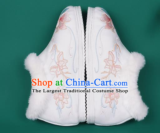 Chinese Traditional Embroidered Winter White Boots Hanfu Shoes Cloth Boots for Women