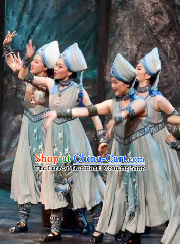 Drama Qian Yun Cliff Chinese Zhuang Nationality Dance Dress Stage Performance Costume and Headpiece for Women