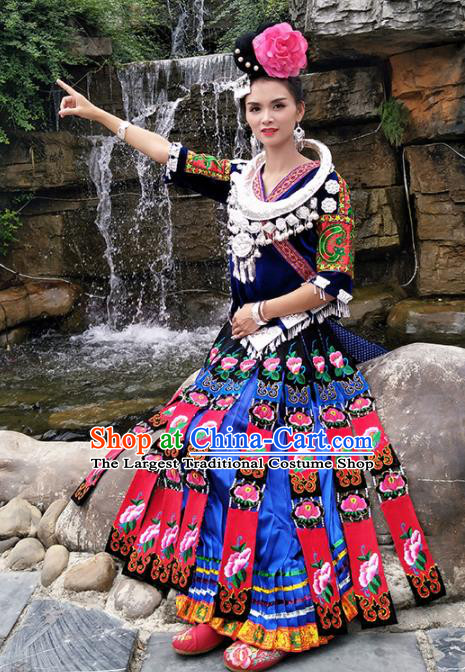 Chinese Traditional Hmong Ethnic Costume Miao Nationality Female Pleated Skirt and Headdress for Women