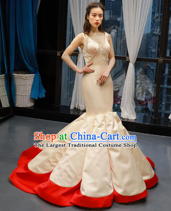 Top Grade Compere Beige Fishtail Full Dress Princess Wedding Dress Costume for Women