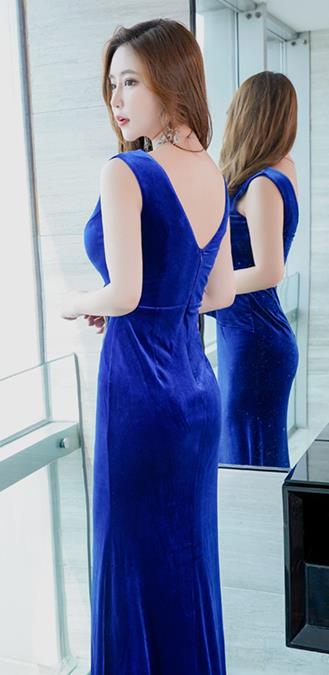 Professional Top Grade Royalblue Velvet Full Dress Modern Dance Compere Costume for Women