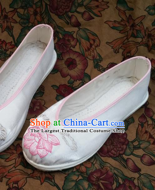 Chinese Ancient Princess Shoes Traditional Satin Shoes Hanfu Shoes White Embroidered Lotus Shoes for Women