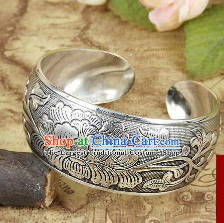 Top Grade Chinese Traditional Ethnic Accessories Sliver Carving Lotus Bracelet for Women