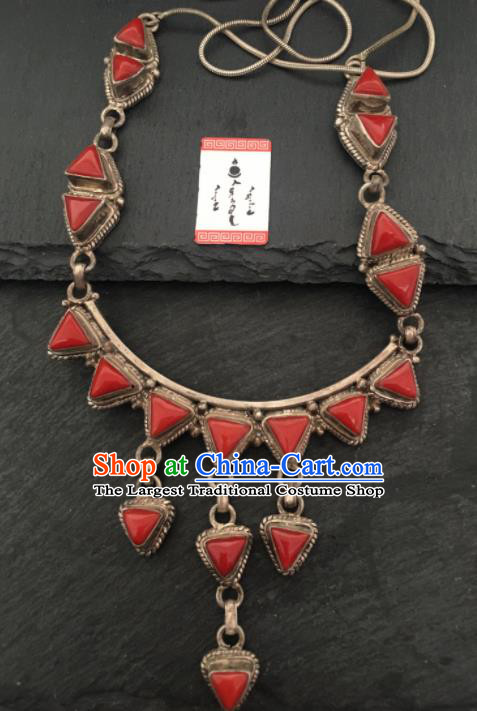 Chinese Mongol Nationality Palace Sliver Carving Necklet Accessories Traditional Mongolian Ethnic Necklace for Women