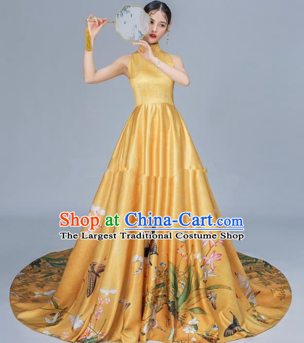 Chinese National Catwalks Golden Trailing Cheongsam Traditional Costume Tang Suit Qipao Dress for Women