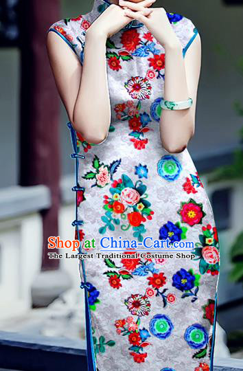 Chinese Traditional Classical Chrysanthemum Pattern White Brocade Damask Asian Satin Drapery Silk Fabric