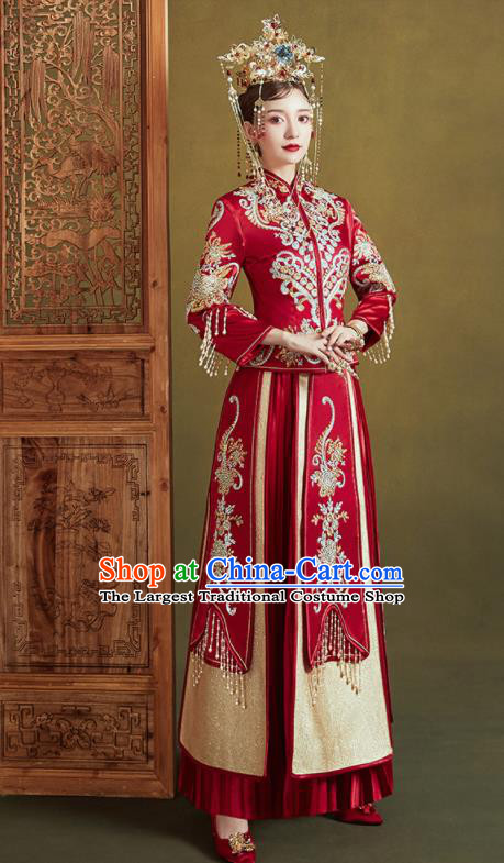 Chinese Traditional Embroidered Wedding Red Xiu He Suit Blouse and Tassel Dress Ancient Bride Costumes for Women