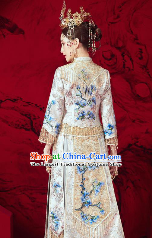 Chinese Traditional Embroidered Flowers Wedding Xiu He Suit White Blouse and Dress Ancient Bride Costumes for Women