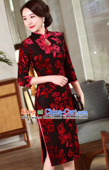 Chinese Traditional Qiapo Dress Velvet Cheongsam National Costumes for Women