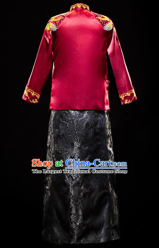 Chinese Traditional Bridegroom Wedding Xiuhe Costumes Tang Suit Embroidered Red Mandarin Jacket and Black Long Gown for Men