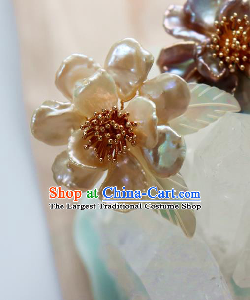 Chinese Classical White Shell Camellia Hair Clip Hanfu Hair Accessories Handmade Ancient Princess Hairpins for Women