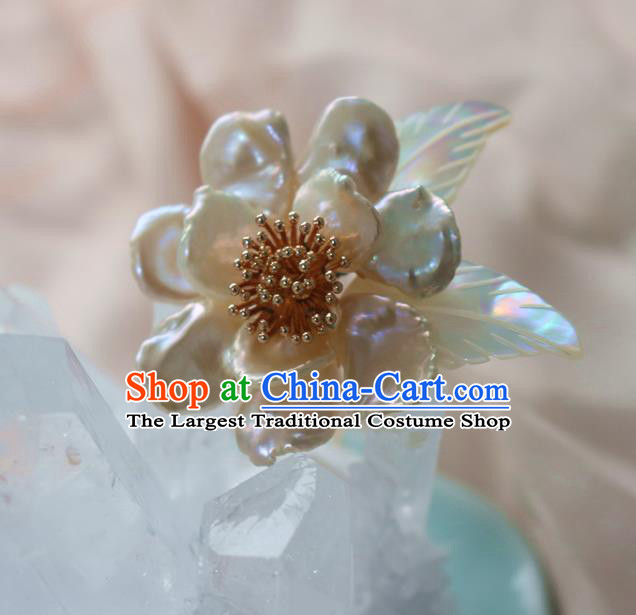Chinese Classical White Shell Camellia Hair Clip Hanfu Hair Accessories Handmade Ancient Princess Hairpins for Women