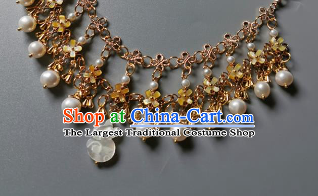 Chinese Handmade Shell Rabbit Necklet Classical Jewelry Accessories Ancient Empress Hanfu Golden Tassel Necklace for Women