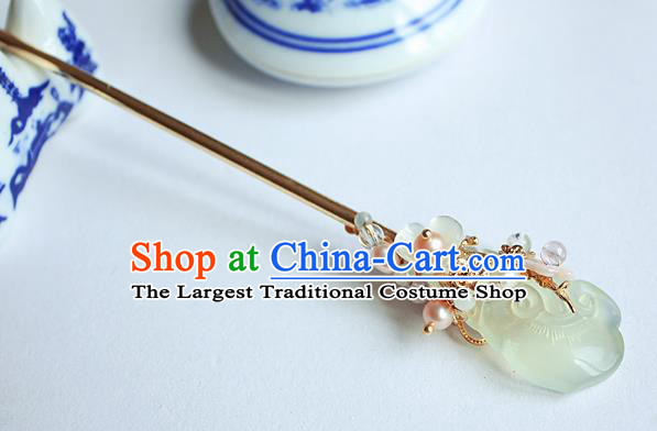 Chinese Classical Jade Golden Hair Stick Handmade Hanfu Hair Accessories Ancient Ming Dynasty Queen Hairpins