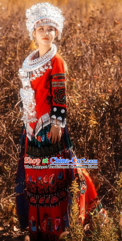 China Miao Ethnic Bride Clothing Traditional Nationality Lusheng Festival Embroidered Red Blouse and Skirt with Headdress Minority Stage Performance Apparels