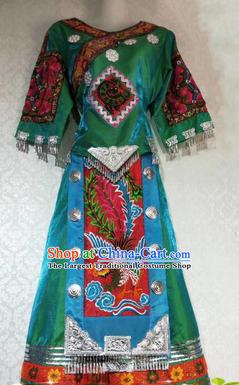 China Hmong Clothing Traditional Ethnic Women Apparels Minority Folk Dance Costumes Miao Nationality Embroidered Green Blouse and Skirt Outfits
