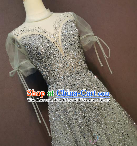 Compere Argent Veil Full Dress Evening Wear Annual Meeting Costumes Bride Dress