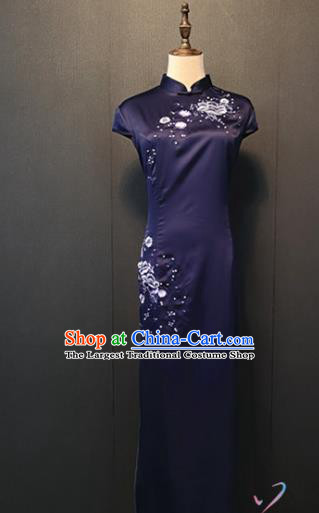 Traditional Embroidered Peony Purple Silk Cheongsam Republic of China Shanghai Women Clothing Annual Meeting Qipao Dress