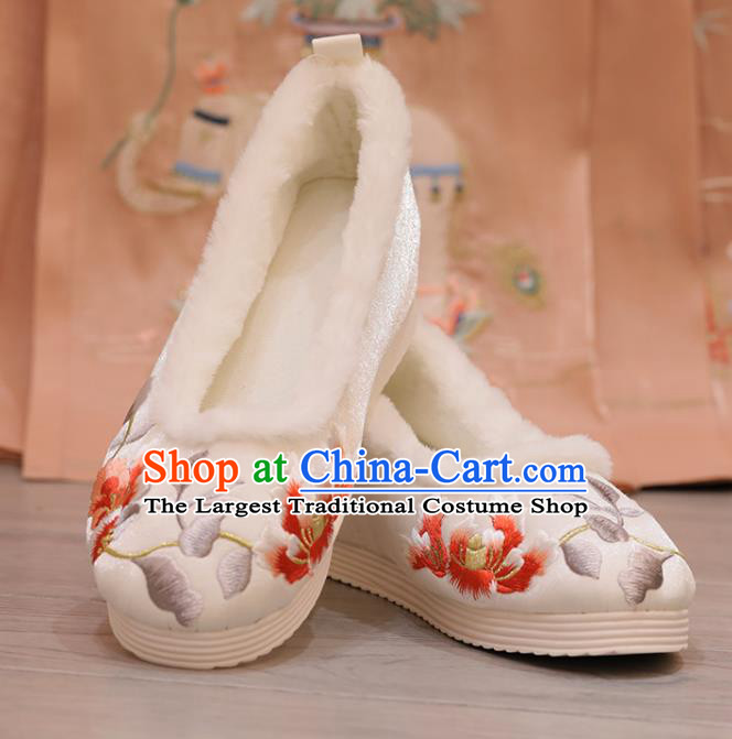 China Winter Shoes Princess Shoes Opera Shoes Handmade Cloth Shoes Embroidered Hibiscus White Shoes