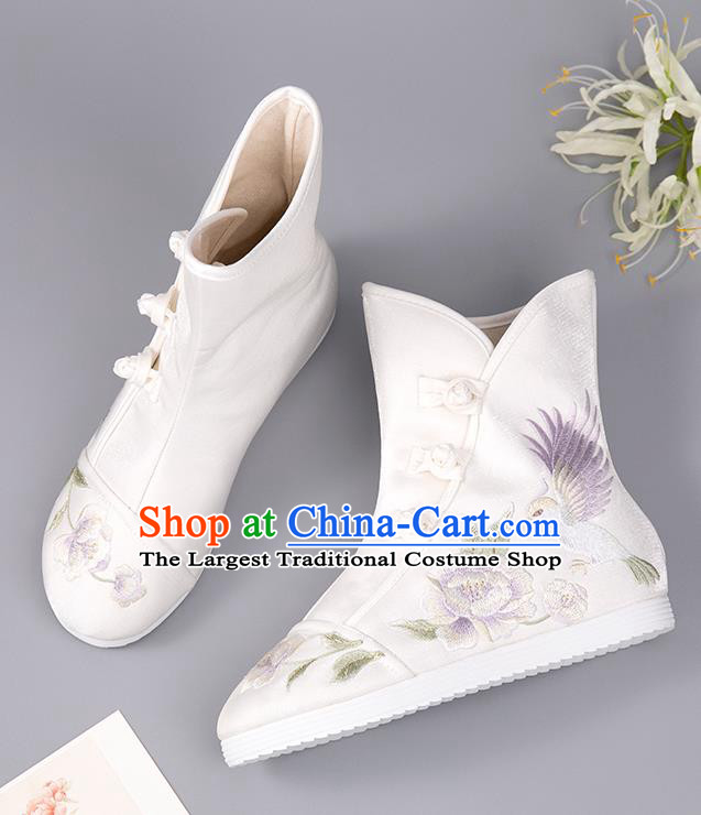 Chinese Handmade Cloth Shoes Embroidered Peony Bird Boots Ancient White Hanfu Shoes