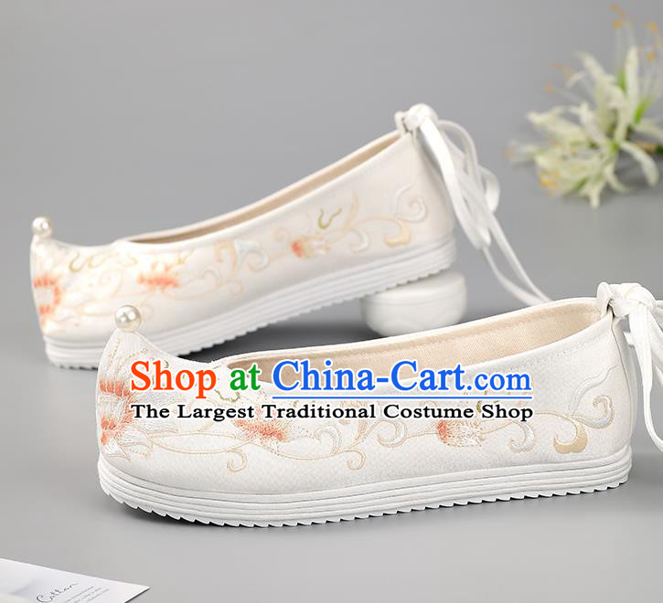 China Princess Shoes Ming Dynasty Shoes Traditional Hanfu Shoes Cloth Shoes Embroidered Shoes Pearls Shoes