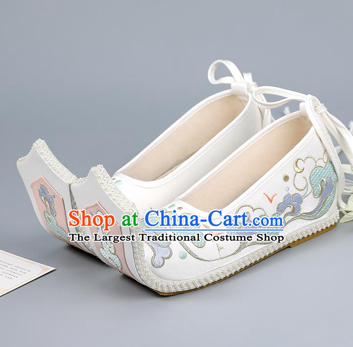 Embroidered Cloud Shoes China Ming Dynasty Young Lady Shoes Traditional Hanfu Shoes Princess White Shoes