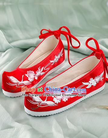 China Handmade Shoes National Shoes Cloth Shoes Traditional Embroidered Crane Plum Shoes Hanfu Red Bow Shoes