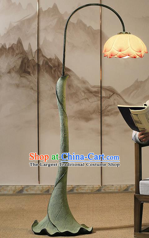 China Iron Art Floor Lamp Traditional Home Decorations Handmade Lotus High Lantern