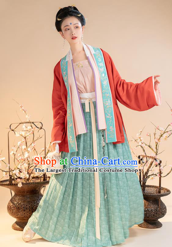 China Song Dynasty Historical Costumes Ancient Noble Lady Apparels Patrician Woman Clothing