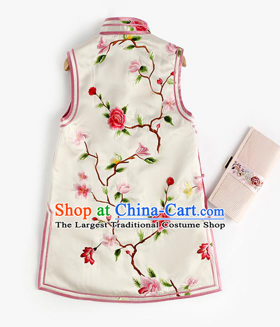 China Classical Embroidered White Silk Vest National Clothing Traditional Women Upper Outer Garment Waistcoat