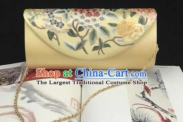 China Yellow Silk Handbag Traditional Cheongsam Embroidered Accessories Handmade Suzhou Embroidery Hydrangea Clutch Bag