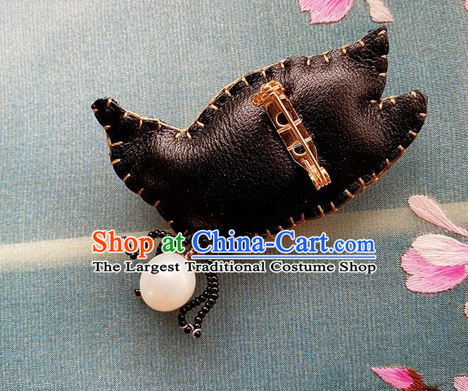 China Traditional Embroidered Butterfly Brooch Classical Cheongsam Accessories