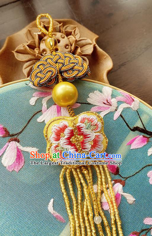 China Classical Cheongsam Yellow Beads Tassel Breastpin Accessories Traditional Embroidered Brooch