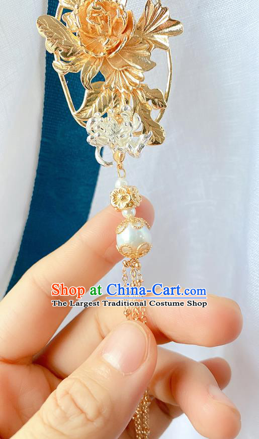 China Classical Cheongsam Accessories Traditional Golden Peony Brooch Tassel Pendant