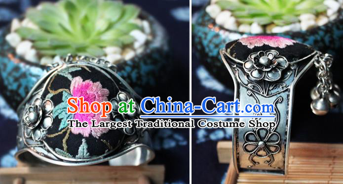 China Ethnic Women Accessories Handmade National Embroidered Bracelet Silver Bangle