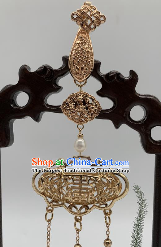 China Handmade Golden Tassel Brooch National Women Accessories Cheongsam Pendant