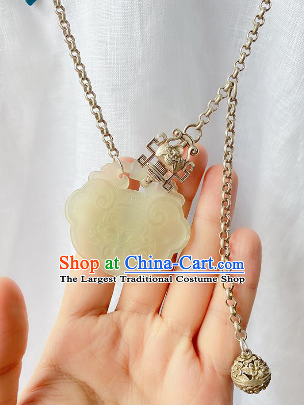 China Handmade Jewelry Accessories Traditional Hanfu Jade Necklace